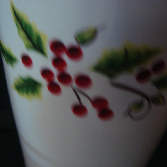 Holiday Utilities Silverware Holder Caddy Holly Berries - Picture 4 of 6